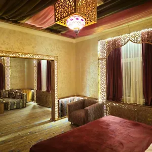 Hotel Qiz Galasi, Baky